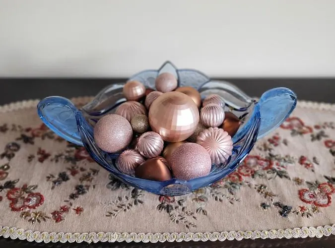 Ema's Vintage Spacious 2 Bedroom With Mountain View Апартаменты Брашов