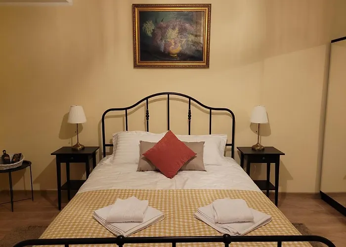 דירה Ema's Vintage Spacious 2 Bedroom With Mountain View *