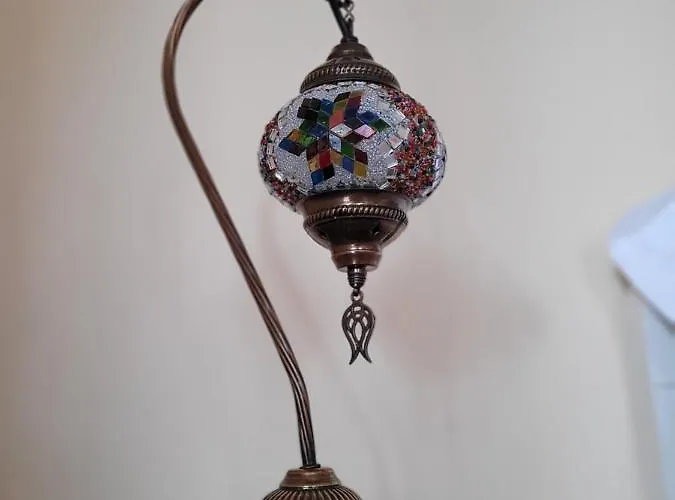 Ema's Vintage Spacious 2 Bedroom With Mountain View דירה בראשוב